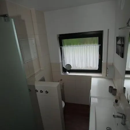 Ferienwohnung Lindenstra E 18 شقة
